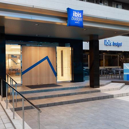 Ibis Budget Osaka Umeda מראה חיצוני תמונה